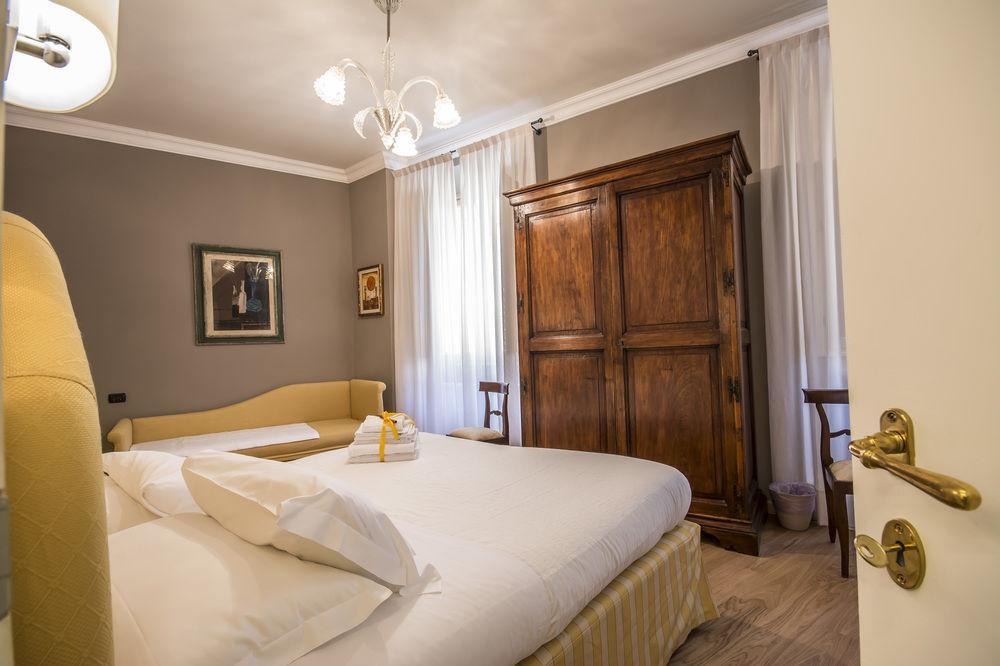 Bed and Breakfast A Palazzo Busdraghi Residenza D'Epoca Лукка Экстерьер фото